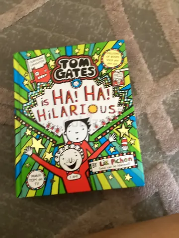 Tom Gates: Ha! Ha! Hilarious (Children's illustrated book)