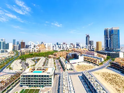 Top Floor | Prime Location | Maids Room | VOT