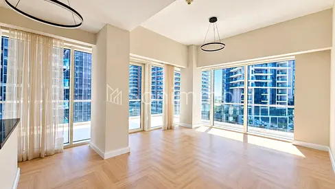 Large terrace | Bright unit | City views