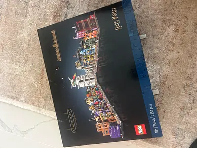 LEGO Harry Potter Diagon Alley 75978 - Complete Set (Used)