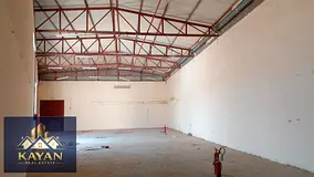 Warehouse for annual rent, 4,000 square feet.