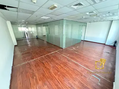 CHILLER FREE | SEMI-FITTED OFFICE | NEAR BURJUMAN METRO