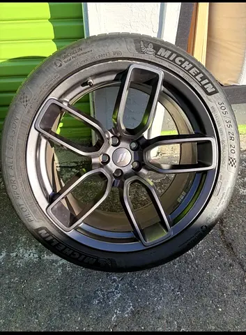 Dodge challenger hellcat widebody wheels