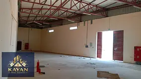 Warehouse for annual rent, 4,000 square feet.