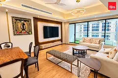 Upgraded | 2 balconies | premium unit | Fursnihed
