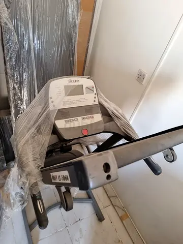 Used elliptical cross trainer - sturdy home cardio machine