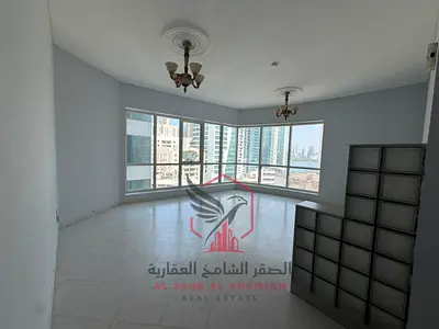 شقة واسفة من غرفة و صالة مع تكييف مجاني و جيم و مسبح