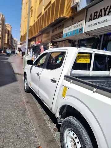 2017 Nissan NAVARA photo 3