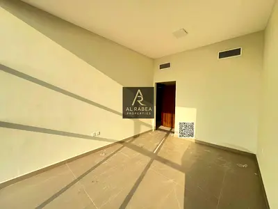 اول ساكن +غرفتين وصاله+3حمامات+بلكونه+4او6او12دفعات+50الف