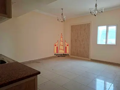 Spacious Studio apartment with 1 Month Free Opposite Sahara Centre Near Walking bridge