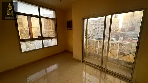 🏠 شقة واسعة غرفتين وصالة للإيجار | حمّامان | مثالية للعزّاب