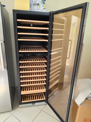 Terim New model 197 Bottles Capacity Wine Cooler Almost new