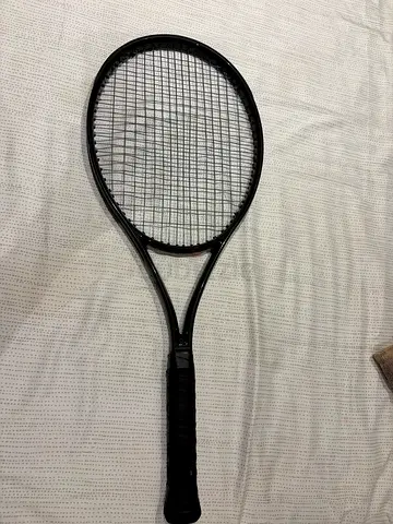 Head Speed Legend MP tennis racket