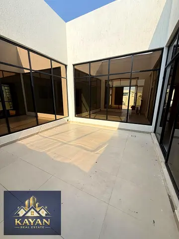 Brand-new villa in Al Salamah, 4 master bedrooms, hall, 2 majlis, maid & laundry rooms.