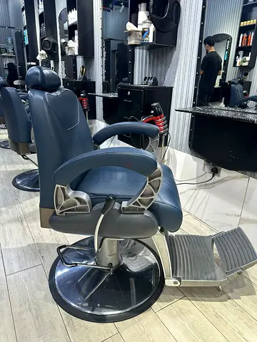 Commercial hydrolic Barber Chair