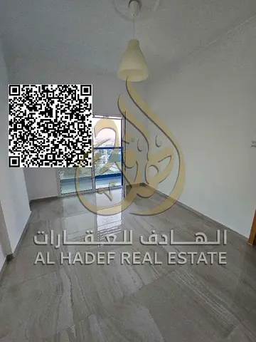 شقة غرفتين وصالة بالنعيمية 3، حمامان وبلكونة بإطلالة مفتوحة وباركن خاص داخل التاور، على شارع الشيخ خليفة قرب المدرسة البريطانية، 45 ألف سنويًا على 4 د