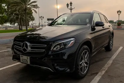2017 Mercedes-Benz GLC-Class GLC 300 Canadian Specs