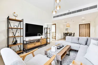 Spacious Apartment | Furnished | 4 Cheques