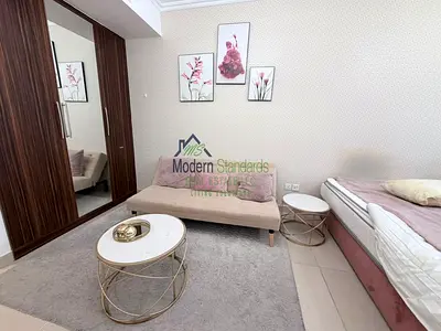 Exclusive Studio | Lake View | DMCC Metro Nearby|