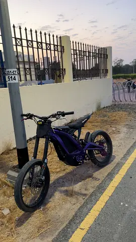 Surron light bee x 2023 NEGOTIABLE (supermoto and dirt tires with both rings)