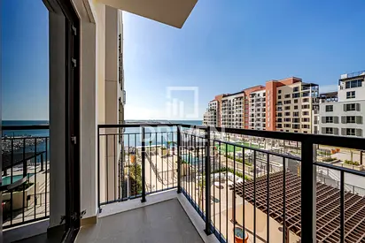 Bright Apartment | Sea and Pool View | Rented