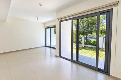 3 BR + Maid’s Room | Single Row | Park Facing