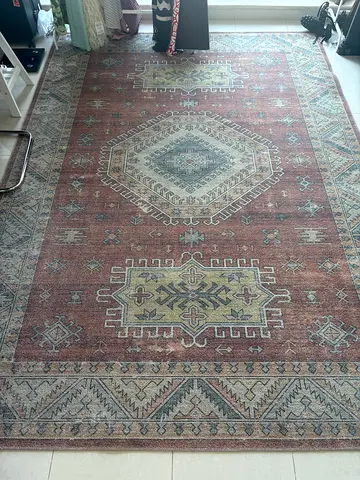 200x280cm Large vintage-style oriental rug - good condition