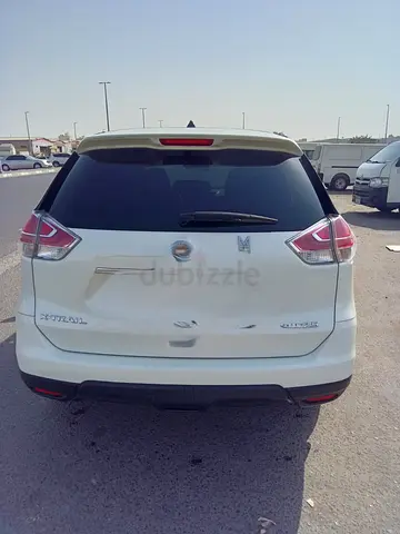 2015 Nissan X-Trail SV GCC Specs
