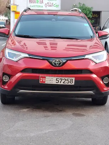 2017 Toyota RAV4 XLE - American Specs - JTMRFREV1HJ113086