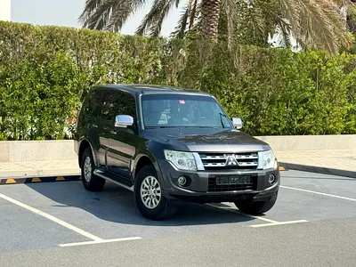 2014 Mitsubishi Pajero GLS GCC Specs in Excellent Condition
