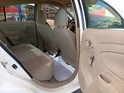 2014 Nissan SUNNY thumbnail 16