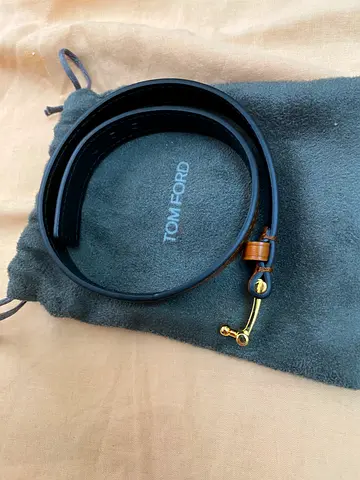 Tom Ford brown leather bracelet with gold T buckle (brand new) size medium