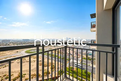 HIGH FLOOR | VACANT | VIEWABLE | DESERT FACING