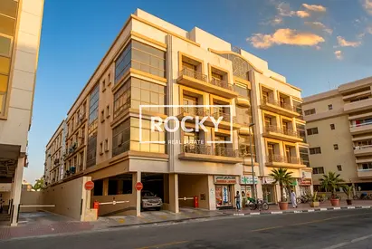 **1 B/R CENTRAL A/C APARTMENT | POOL | GYM | PARKING | BEHIND ANSAR GALLERY**