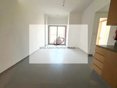 شقة جديدة كلياً مع مسبح وموقف سيارات وصالة رياضية، غرفة نوم واحدة مع شرفة للإيجار في منطقة الممشى، الشارقة.