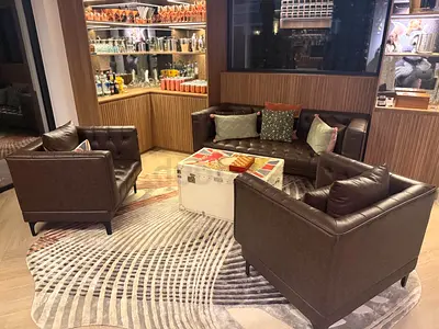 Cigar Room Brown leather 3-seater sofa set with 2 armchairs in excellent condition