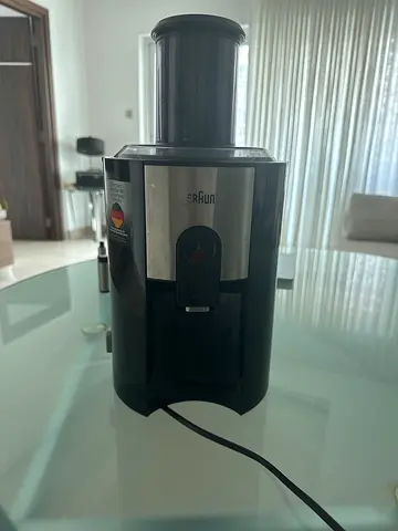 BRAUN Centrifugal Juicer - Compact Electric Juicer, Good Condition