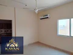Spacious studio in Al Maqta, private bath & kitchen, parking, ideal for 6–8 workers and companies.