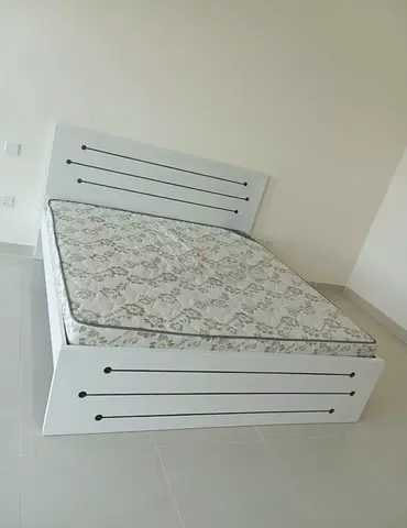 BRAND NEW FAIMLY WOODEN BED QUEEN SIZE WITH MATTRESS
