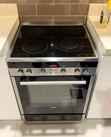 Siemens Electric Cooker Oven 60x60cm