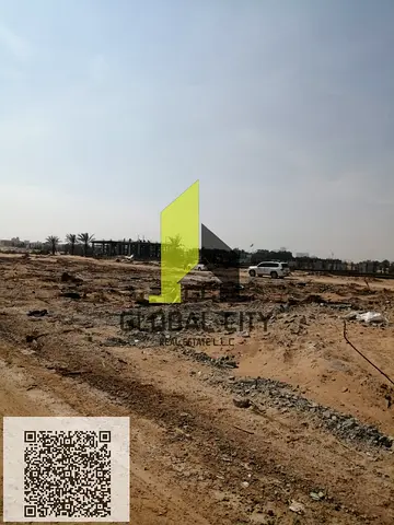 امتلك أرضك في موقع استراتيجي مباشرة على E311 مما يوفر اتصالا قويا بدبي و باقي الامارات | فرصة لبناء تاون هاوس احلامك G+2 | مقدم 65,000 درهم فقط