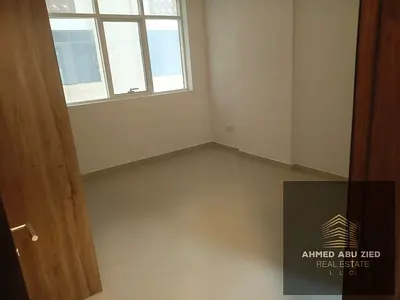 شقة غرفة وصالة للإيجار السنوي في قرية الأميرة بعجمان، مناسبة للسكن وتضم حمامين، مع نظام دفع مريح على 4 شيكات. تفاصيل الشقة: غرفة نوم وصالة حمامان ال