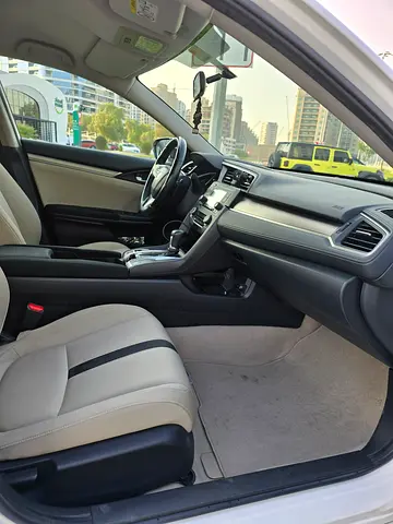 2018 Honda CIVIC — фото 9