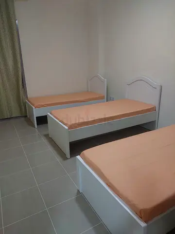 LADIES ONLY | PREMIUM, SPOTLESSLY CLEAN & SECURE LIVING – JUST STEPS FROM FINANCIAL CENTRE METRO!
