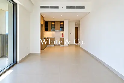 Low Floor | Corner Unit | Modern Finish