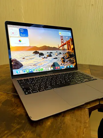 MACBOOK AIR M1 - FIRST OWNER - 95% BATTERY HEALTH