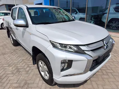 Mitsubishi L200 Double Cab (( GLX 4X4 // 2020 )) GCC Specs