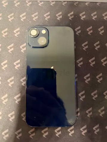 Iphone 13 - Midnight color 128gb