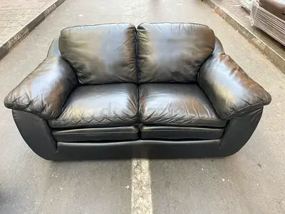 Black Leather 3+2+1 Seater Sofa / Loveseat in Good Condition