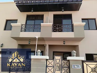 4-bedroom villa with a living room available for commercial and residential rent.